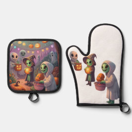 Alien Feast | Weird Sci-Fi Christmas Art Ofenhandschuh & Topflappen-Set