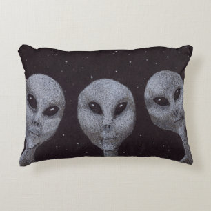 Alien Grays Zierkissen