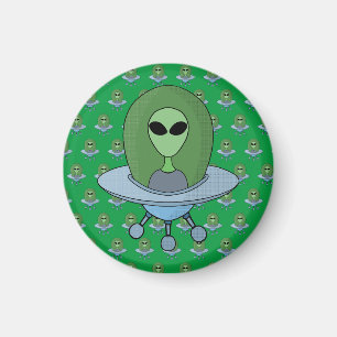 Alien in seinem kleinen Raumschiff Magnet