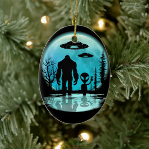 Alien Keramik Ornament
