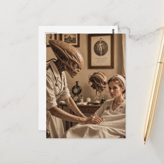 Alien Nurse Postkarte (Vorderseite/Rückseite Beispiel)