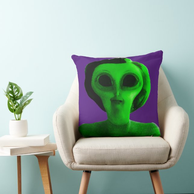 Alien Self Portrait Kissen (Stuhl )