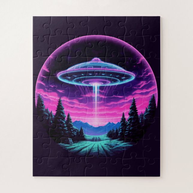 Alien Spaceship Retro Futuristic (Vertikal)