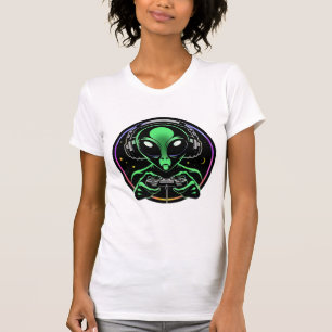 Alien spielt Videospiele   Stellar Button Smasher T-Shirt
