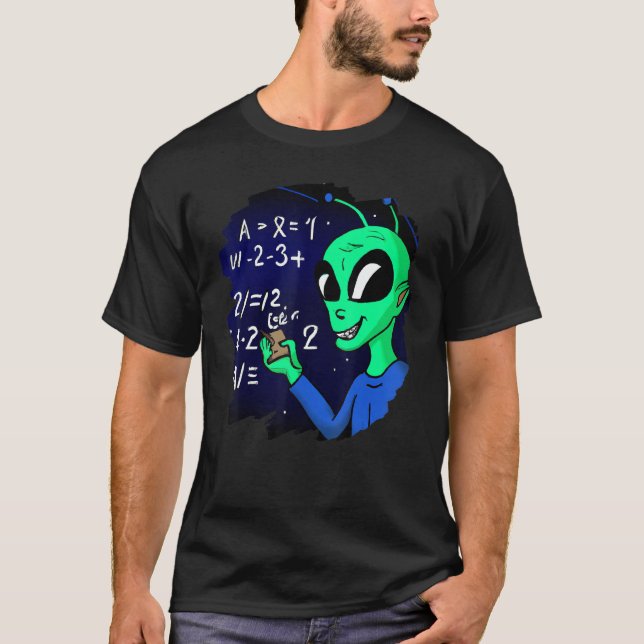 Alien Studying Solving Math Science Physics Equati T-Shirt (Vorderseite)