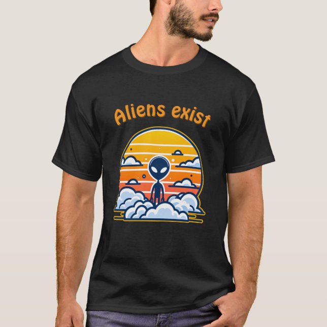 Alien Sunset Ästhetik | Sci-Fi Alien Sunset T-Shirt (Vorderseite)