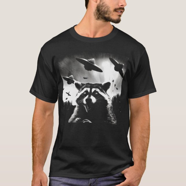 Alien UFO Funny Raccoon UAP T-Shirt (Vorderseite)