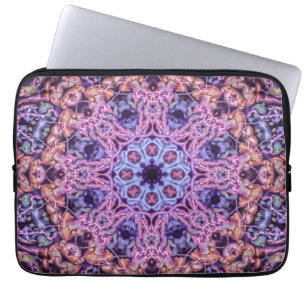 Alien Violetter Psychedelischer Kaleidoskop-Mandal Laptopschutzhülle