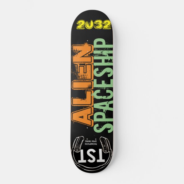 ALIENES RAUMSCHIFF Skateboard (Vorderseite)