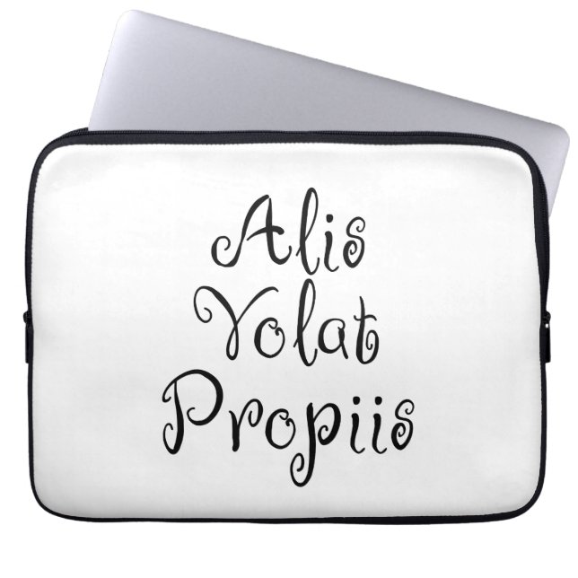Alis Volat Propiis Laptopschutzhülle (Vorderseite)