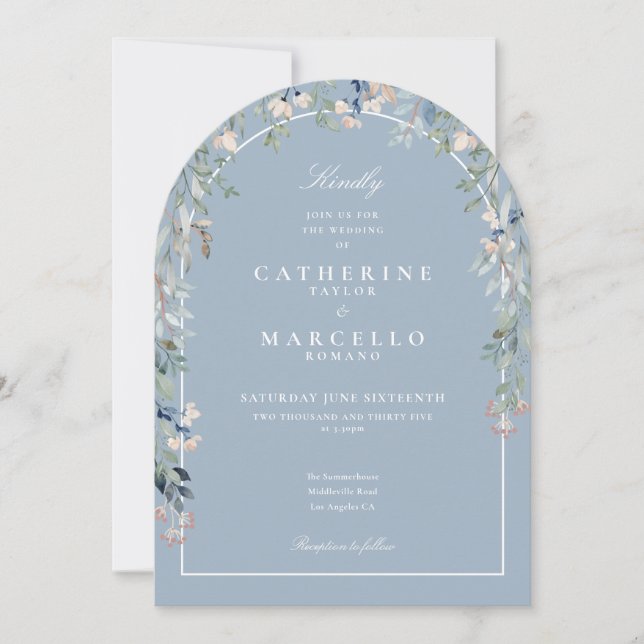All in one elegante dusty Blue Floral Arch Wedding Einladung (Vorderseite)