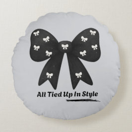 All Tied Up In Style Round Throw Pillow Rundes Kissen
