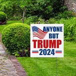 Alle außer Trump Funny 2024 Wahlausschuss Gartenschild<br><div class="desc">Stimmen Sie für jeden außer Trump bei den Wahlen 2024,  um patriotisch bleibe. Republikaner und Demokraten müssen sich gegen Donald Trump vereinen und Joe Biden wählen,  um Amerika sicher behalten. Amerikanische Flagge auf einem politischen Magneten mit einer Anti-Trump-Botschaft.</div>