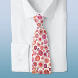 Alle Blume Krawatte<br><div class="desc">Aquarellfarbene abstrakte Blume Malerei in warmen Juwelenfarben Rot, Orange, Rosa und lila.
Eine koordinierende Krawatte, um Ihren Feiern gerecht zu werden.</div>