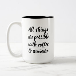 Alle Sachen sind mit Kaffee u. Wimperntusche Zweifarbige Tasse