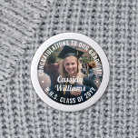 Alle Texte Abschluss Foto Herzlichen Glückwunsch M Button<br><div class="desc">Sprechen Sie mit Glückwunsch und zeigen Sie Ihren Stolz auf den Absolvent mit coolen personalisierten Foto-Buttons / Abzeichen. (IMAGE PLACEMENT TIP: Eine einfache Möglichkeit, ein Foto genau so zu zentrieren, wie Sie es gewollt haben, ist es, es einzuschneiden, bevor Sie es auf die Zazzle-Website hochladen.) Der gesamte Text ist einfach...</div>