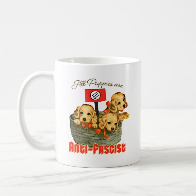 Alle Welpen sind antifaschistisch Kaffeetasse (Links)