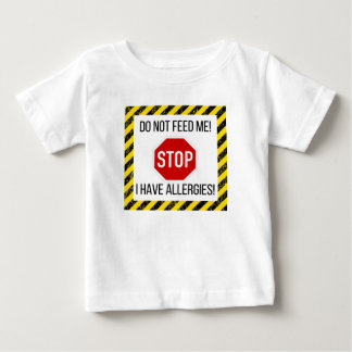 Allergies alimentaires petit-enfant et t-shirt béb