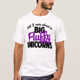 Alles i-Sorgfalt ist ungefähr große flaumige T-Shirt