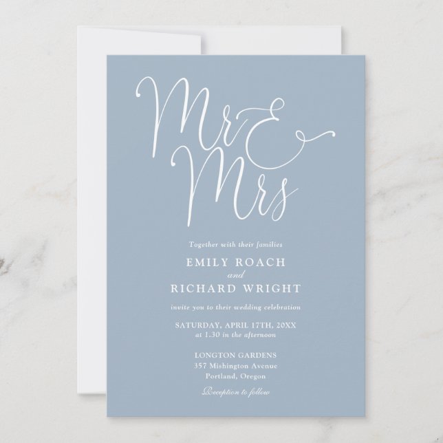 Alles in einem Mr. und Mrs. Chic Dusty Blue Weddin Einladung (Vorderseite)