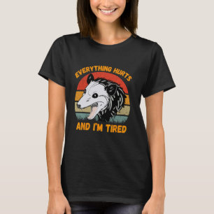 Alles tut weh und müde Funny Raccoon Meme Gym T-Shirt