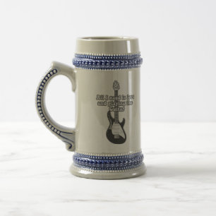 Alles was ich brauche ist Liebe und Gitarre spiele Bierglas