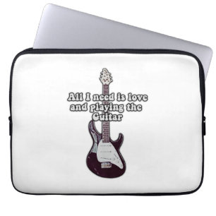 Alles was ich brauche ist Liebe und Gitarre spiele Laptopschutzhülle