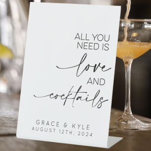 Alles was Sie brauchen ist Liebe und Cocktails Hoc Sockelschild