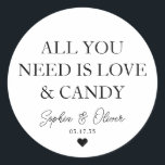 ALLES, WAS SIE BRAUCHEN, IST LIEBE UND KANDISCHE G RUNDER AUFKLEBER<br><div class="desc">Ein klassischer Black Danke You Wedding Sticker mit "Alles was Sie brauchen ist Liebe und Bonbons" in einem klassisch-modernen und eleganten Schriftart. Sie können es einfach mit Ihren Namen und Hochzeitsdatum personalisiert.</div>