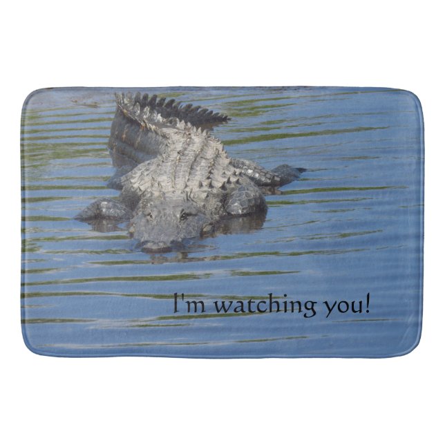 Alligator Bath Mat: "Ich beobachte dich!" Badematte (Vorderseite)