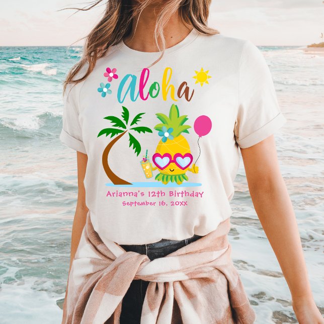 Aloha Tropical Pineapse Birthday Luau Party T-Shirt (Von Creator hochgeladen)