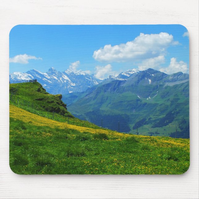 Alpenblick in der Schweiz Mousepad (Vorne)