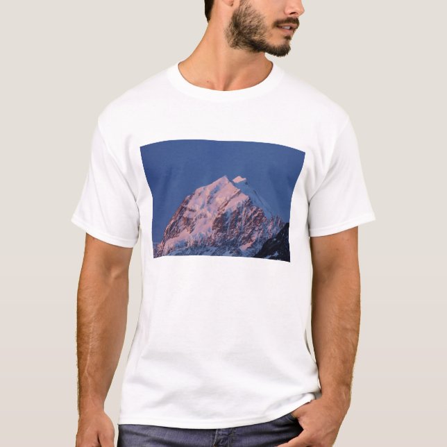 Alpenglow auf dem Aoraki Mount Cook, Mackenzie 2 T-Shirt (Vorderseite)