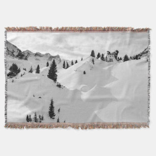 Alpenlandschaft: Schneesichere Berge Decke