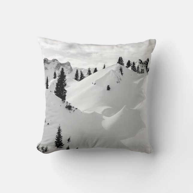 Alpenlandschaft: Schneesichere Berge Kissen (Vorderseite)