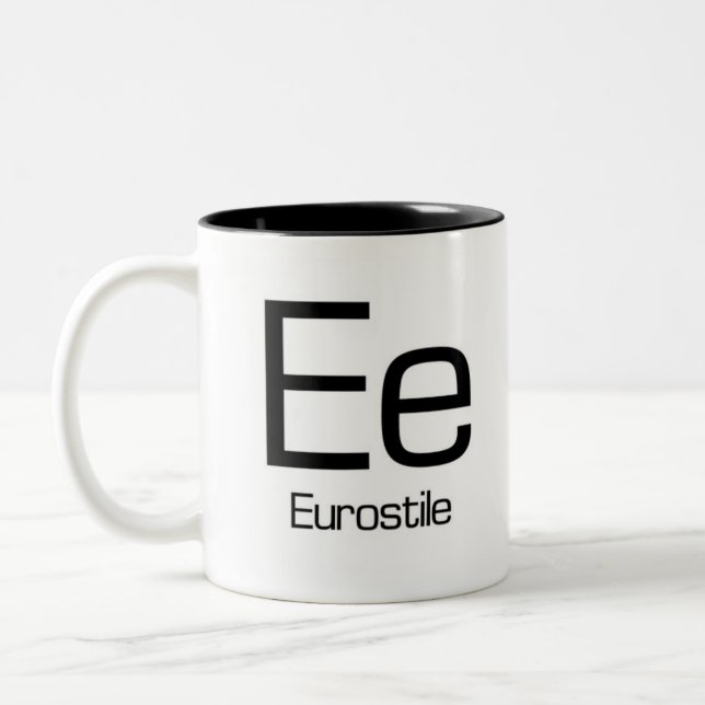 Alphabet de tasse de typographie - Eurostile (Gauche)