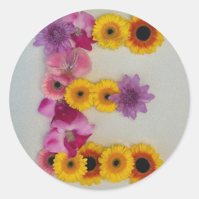 Alphabet E in Blume Runder Aufkleber (Vorderseite)