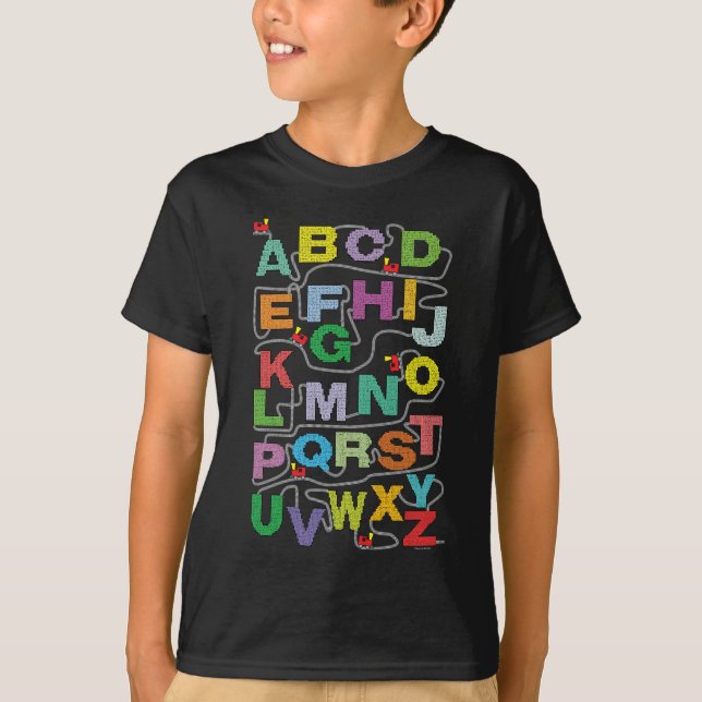 Alphabet Maze Puzzles Bahn T-Shirt (Vorderseite)