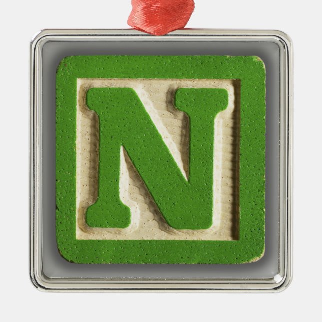 Alphabet-Spielzeug-Block N Silbernes Ornament (Vorne)