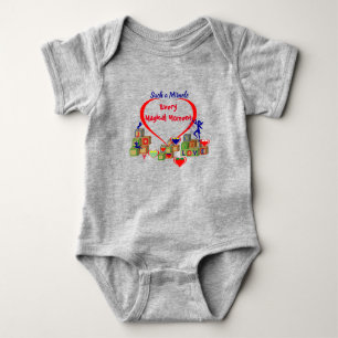 Alphabet-Spielzeugblöcke Baby Strampler