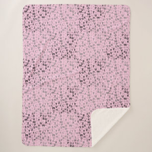 Alphabets Muster 01 BW.w LPink BG Sherpadecke