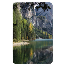 Alpiner See und Reflexionen - fotografischer Magne