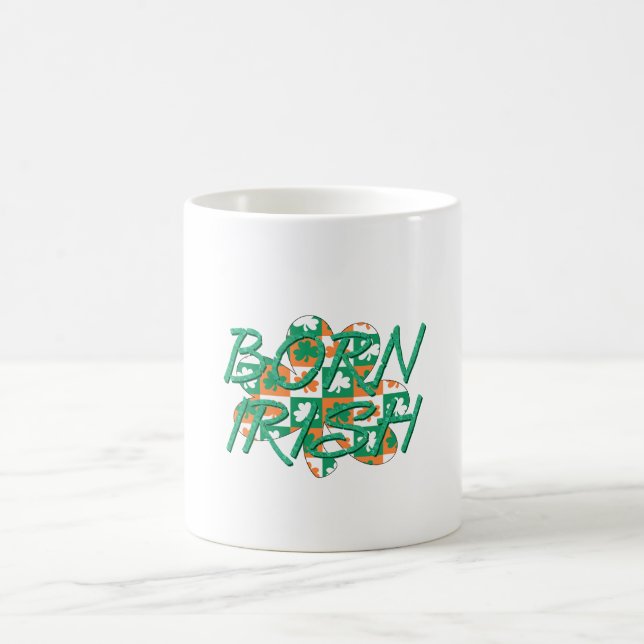 Als Ire geboren Kaffeetasse (Mittel)