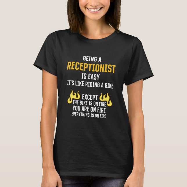 Als Rezeptionist ist der Mitarbeiter an der Rezept T-Shirt (Vorderseite)