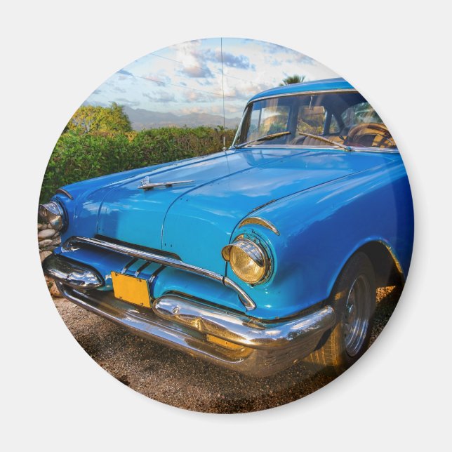 Altamerikanisches Klassikfahrzeug in Trinidad, Kub Magnet (Vorne)