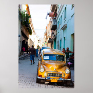 Alte Autos auf den Straßen von Havanna Poster