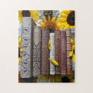 Alte Bücher und Sonnenblumen