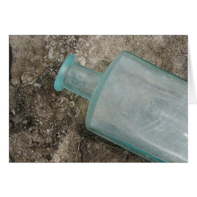 Alte Flasche auf Fossil Rock (Vorderseite (Horizontal))