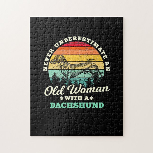 Alte Frau mit Dackel (Vertikal)