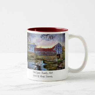 "Alte grüne Familien-Mühle " Zweifarbige Tasse